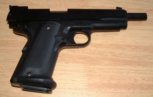 Smart example of the 1911, with comfortable grips.