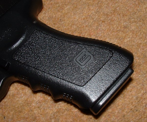 Glock logo on grip - Only seen on this size frame (17, 18C and 34)