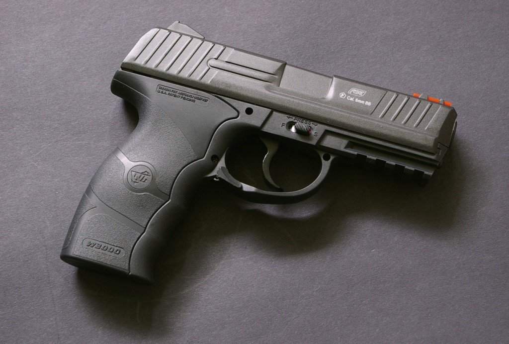 Smart and Ergonomic looks borrowed from H&K P3000 series