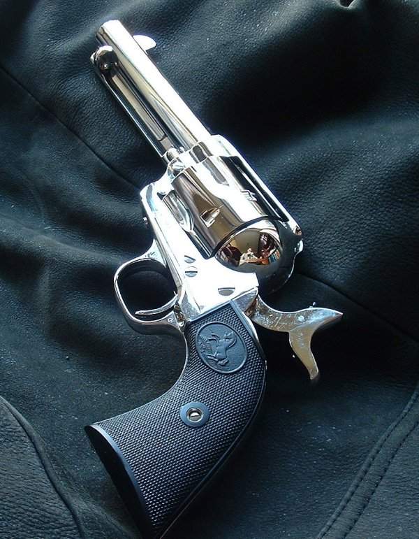 Colt Peacemaker styling faithfully reproduced.