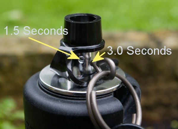 1.5 or 3 second detonation set with pin in different holes